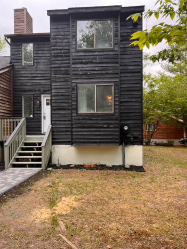 2 Edelweiss Dr - Photo 2 of 25