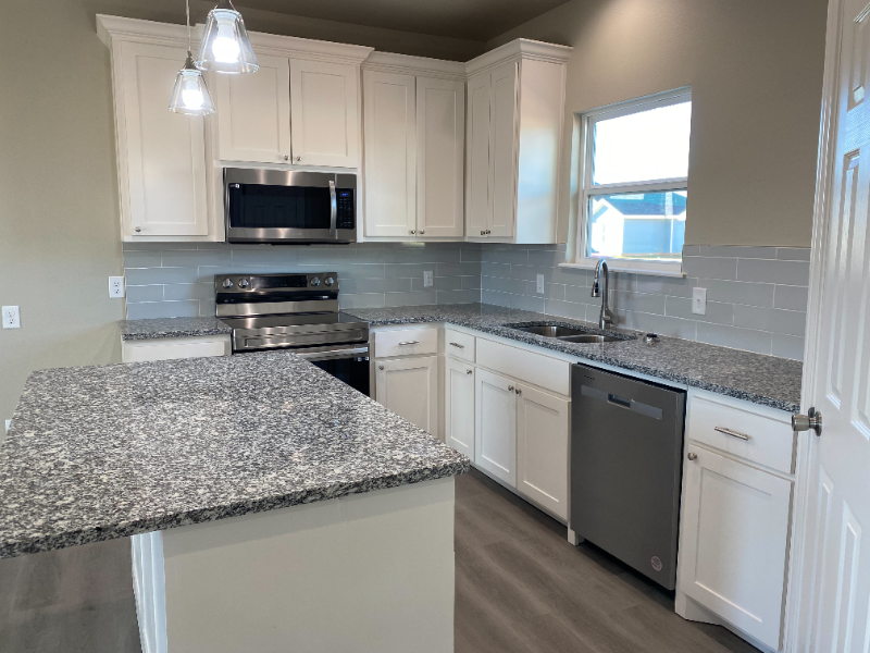 135 Kurynn Cv - Photo 3 of 15