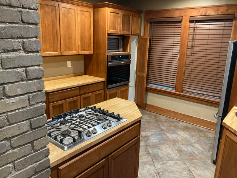 1630 N 52nd St - Photo 3 of 7