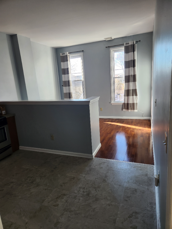 331 Borden St #D - Photo 3 of 5