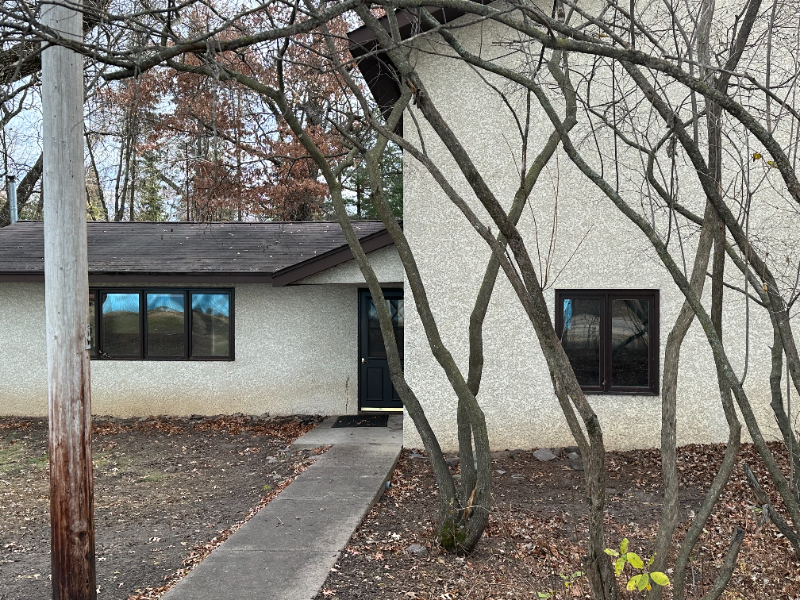 27741 University Ave Ne #B - Photo 3 of 15