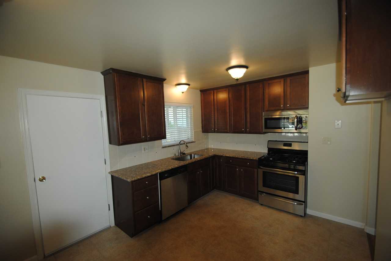 10440 Dolecetto Dr - Photo 3 of 8