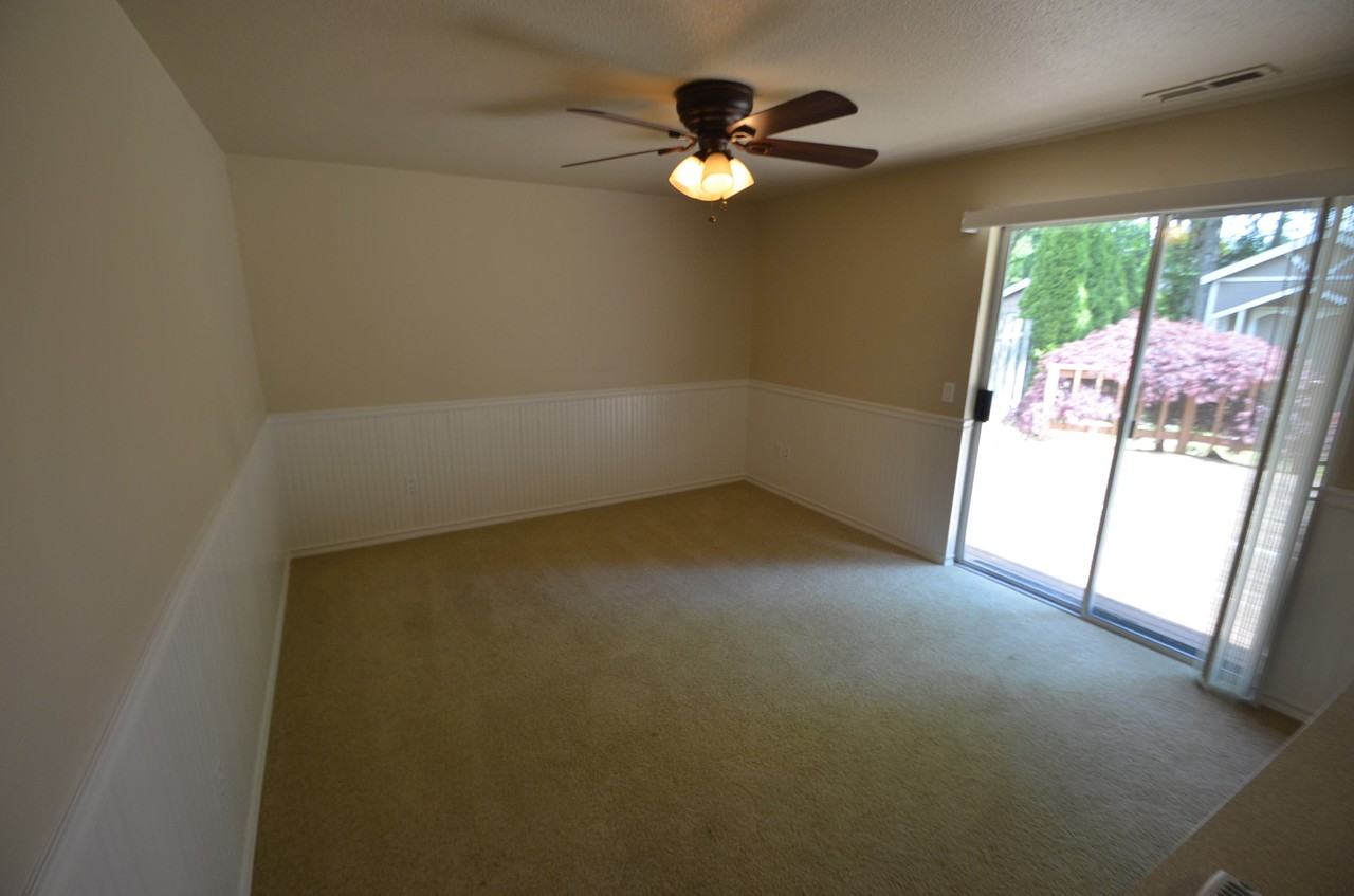 14031 61st Ave SE - Photo 3 of 11