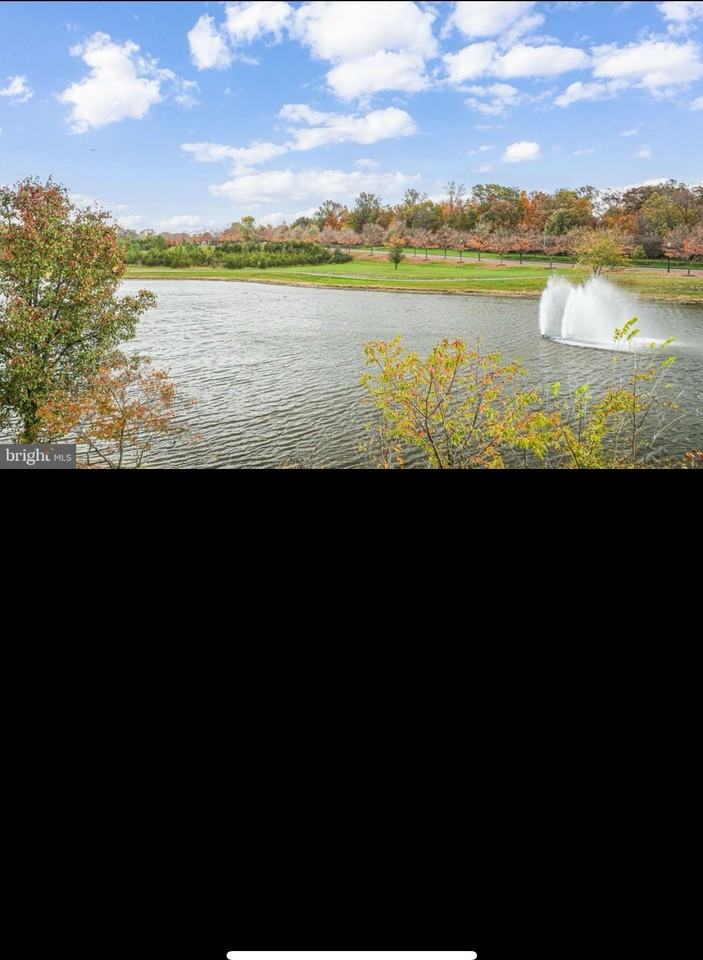 43114 Watercrest Sq #202 - Photo 3 of 39