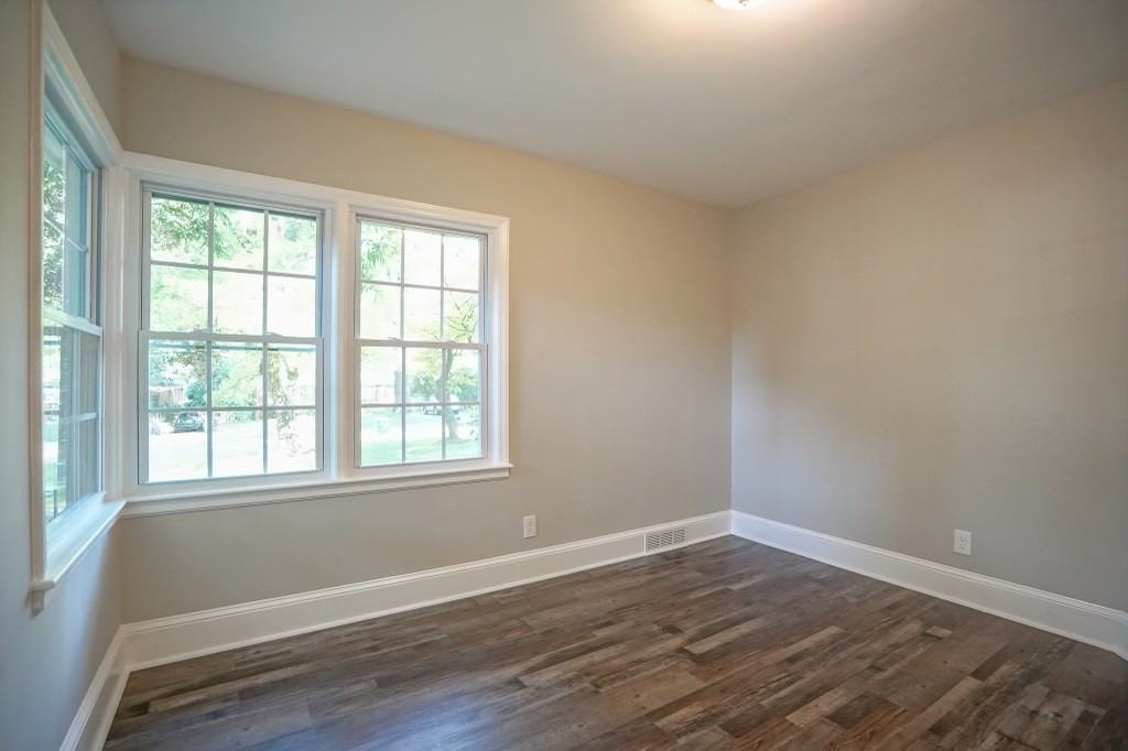 638 Mayview Dr #NA - Photo 3 of 9