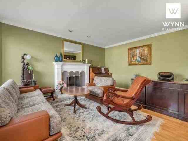 5440 Lackner Cres #1 - Photo 2 of 10