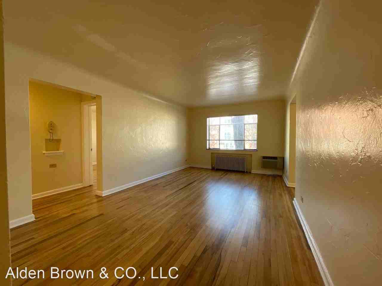 The Vogue Apartments - Photo 2 of 19