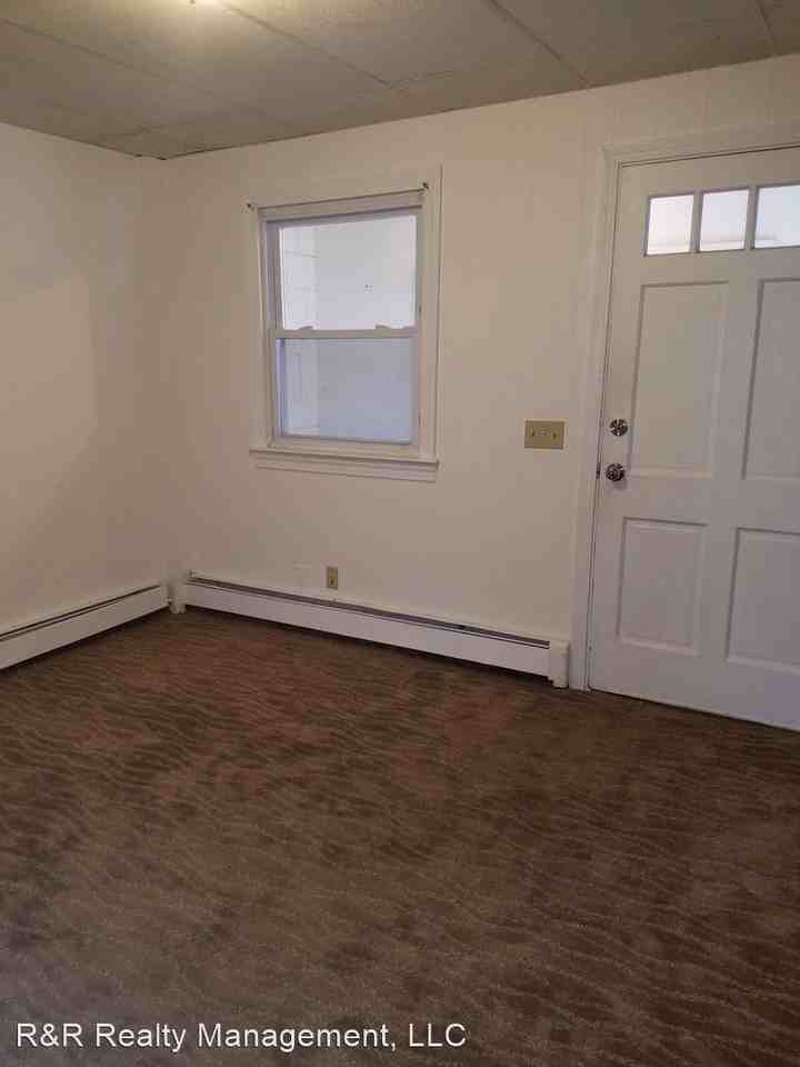 119 School St. - Photo 2 of 23