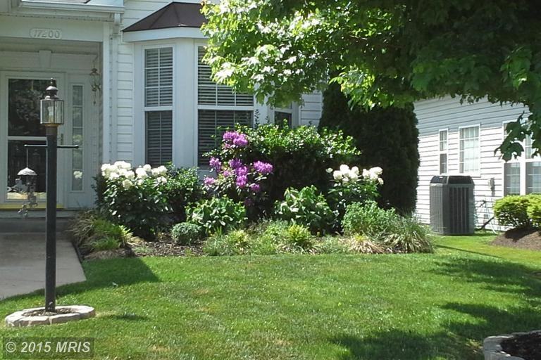 17200 Four Seasons Dr - Photo 2 of 13