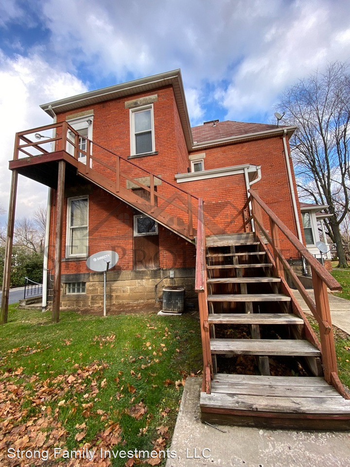 889 North Market Street - Photo 2 of 9