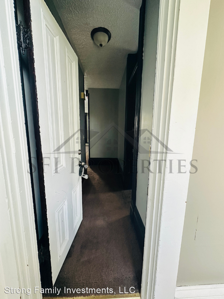 889 North Market Street - Photo 3 of 9