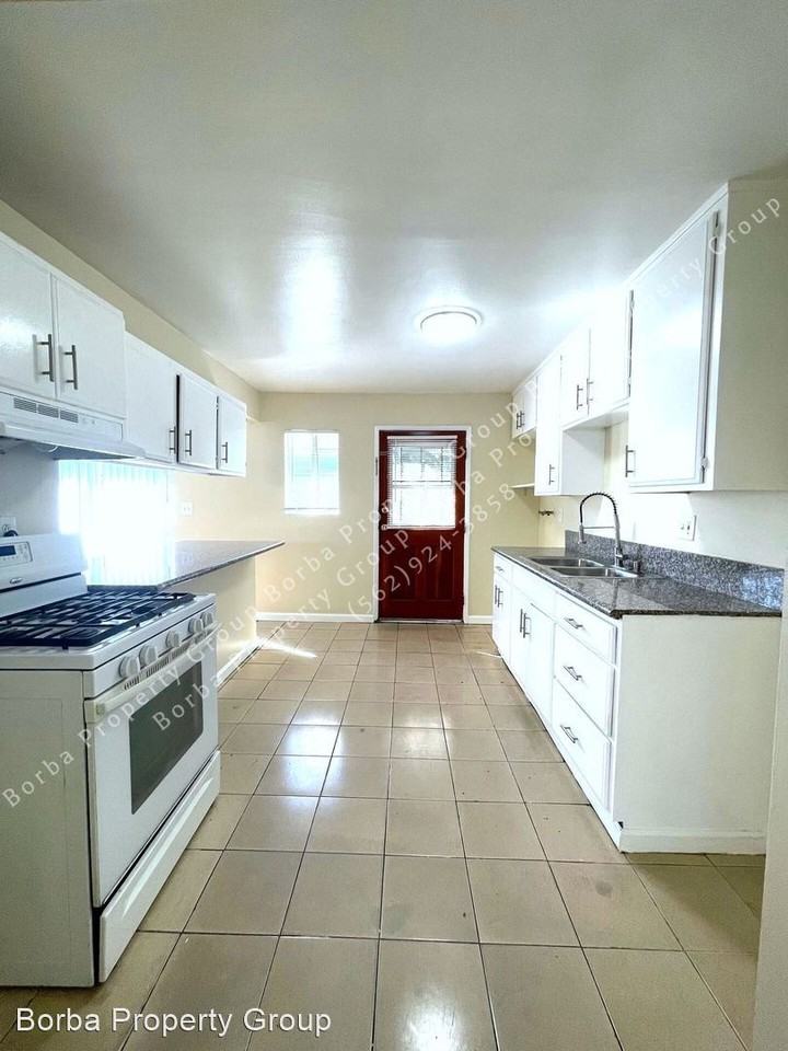 1525-1527 E. Eleanor St. - Photo 2 of 13