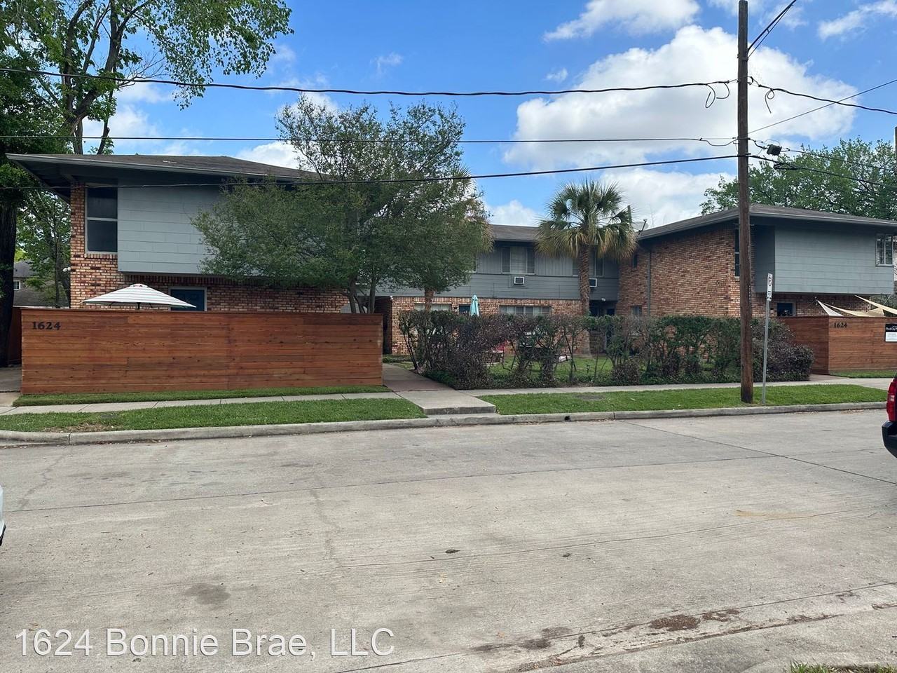 1624 Bonnie Brae Apartments in Neartown Montrose, Houston, TX 77006
