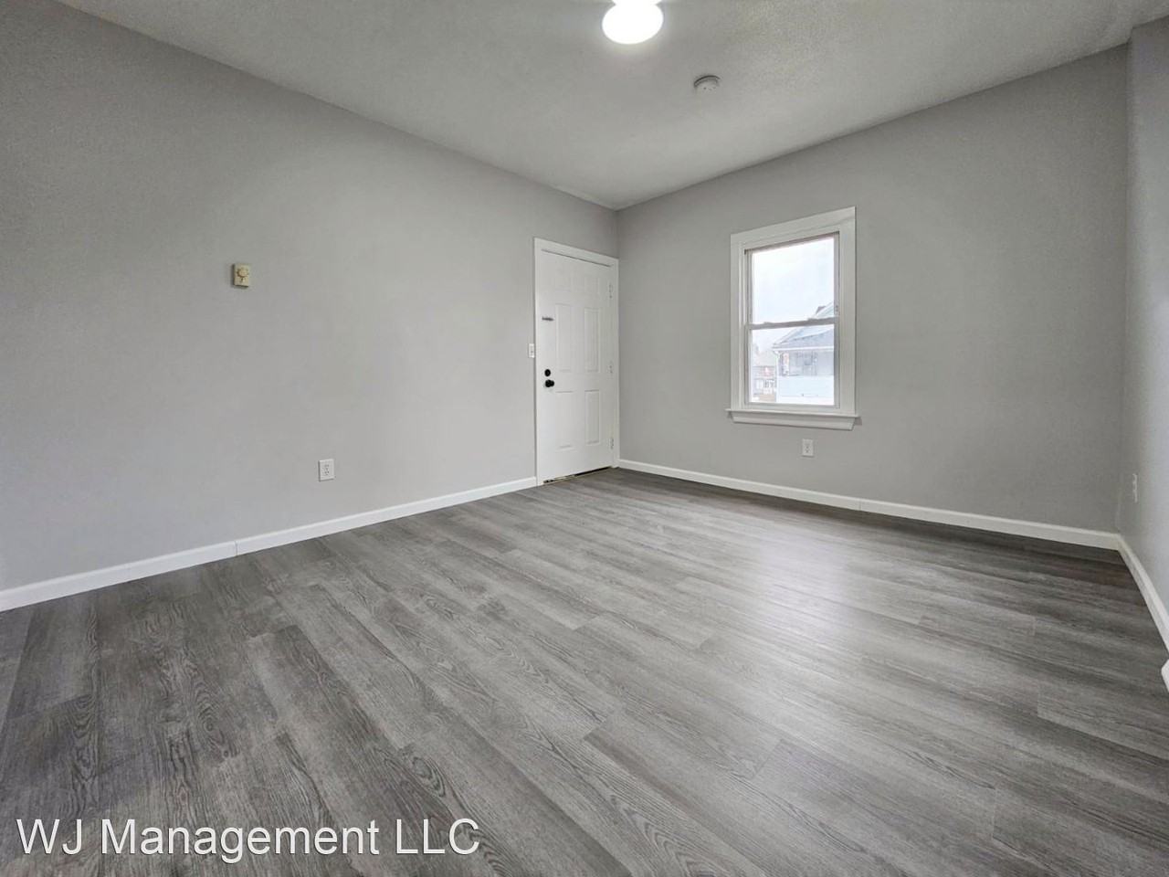 89 Kensington Ave - Photo 2 of 6