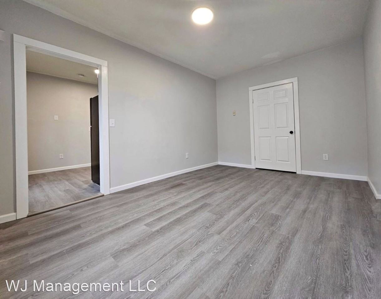 89 Kensington Ave - Photo 3 of 6