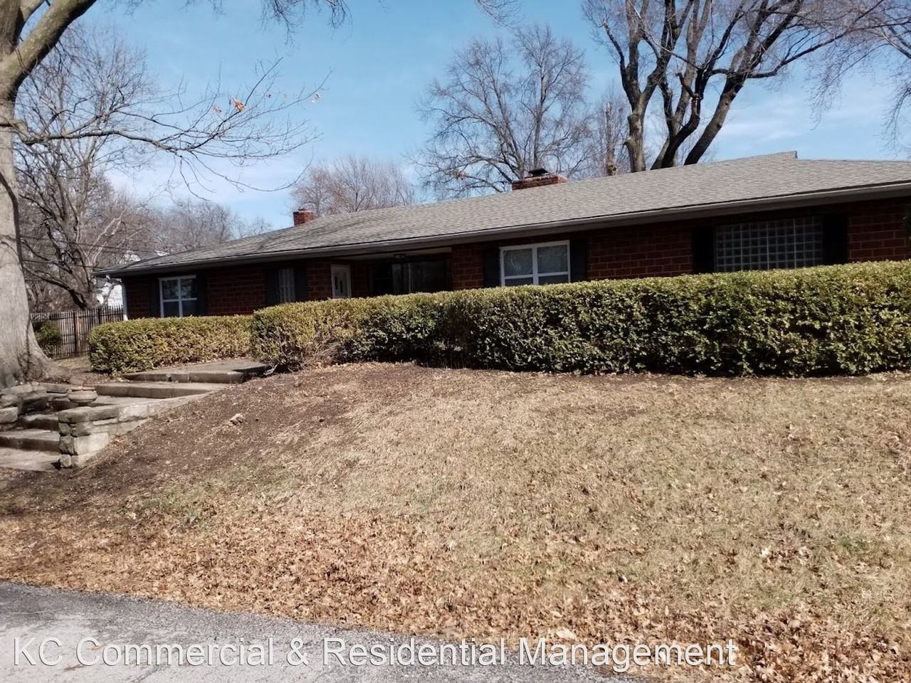 200 Ne 43rd St - Photo 2 of 20