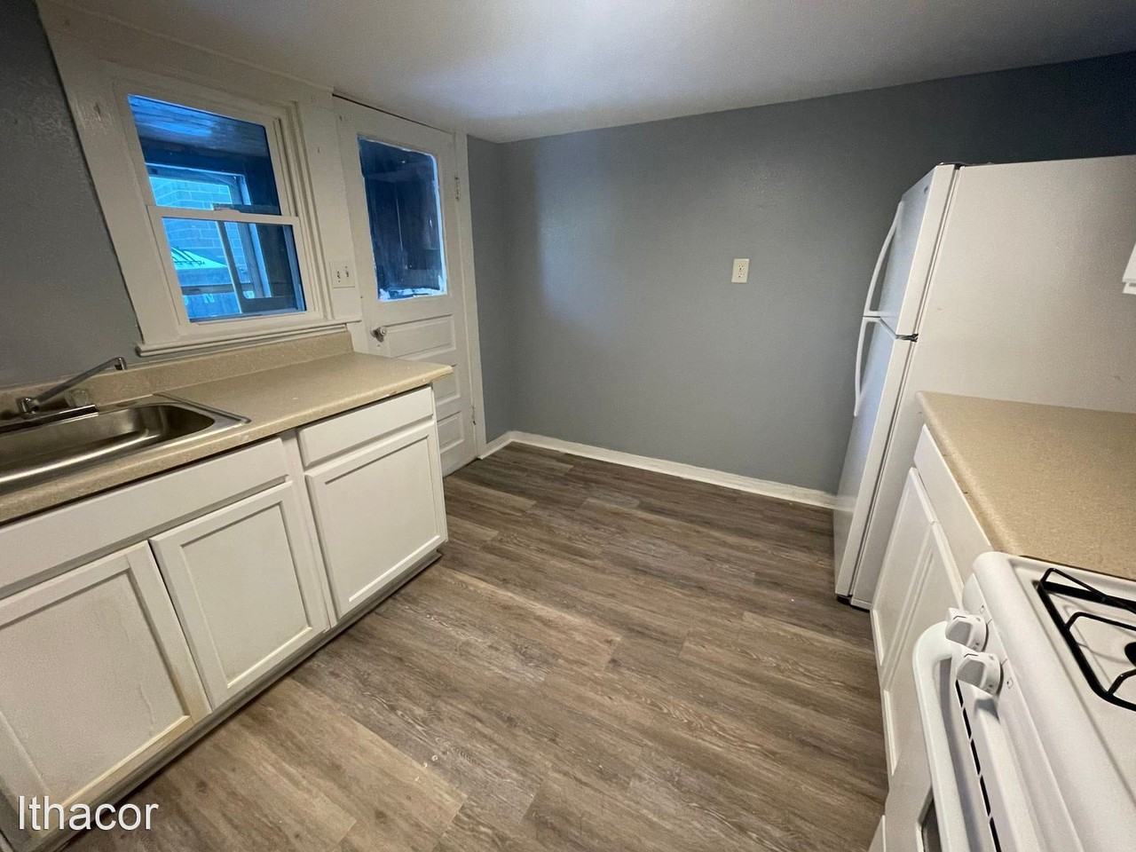 54 Groton Ave - Photo 2 of 5