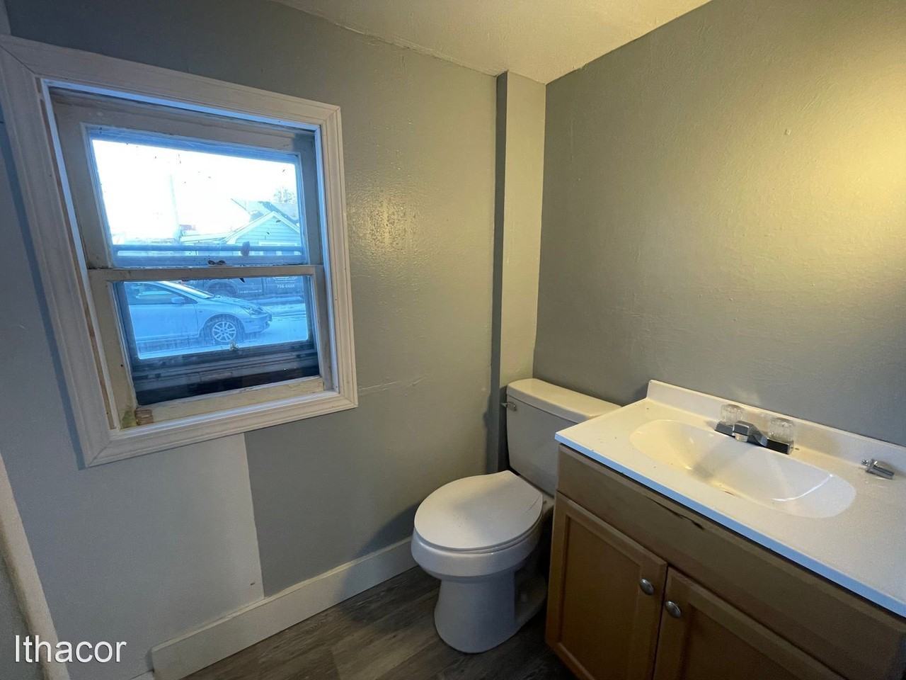 54 Groton Ave - Photo 3 of 5