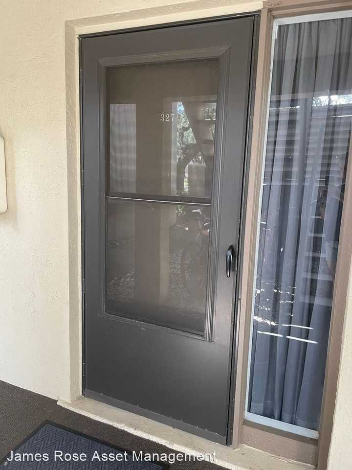 327 Woodlake Wynde - Photo 2 of 16