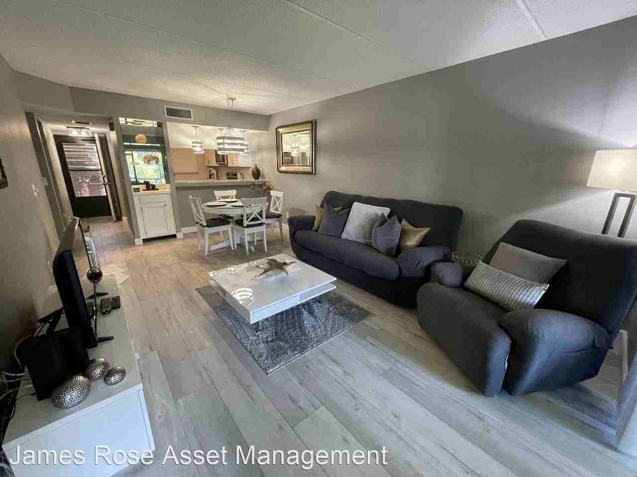 327 Woodlake Wynde - Photo 3 of 16