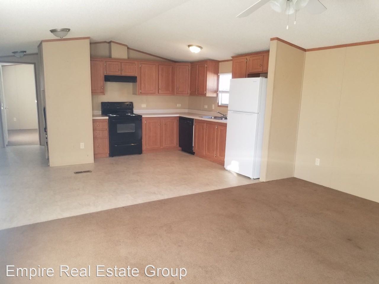 1212 E Clinton St - Photo 3 of 11