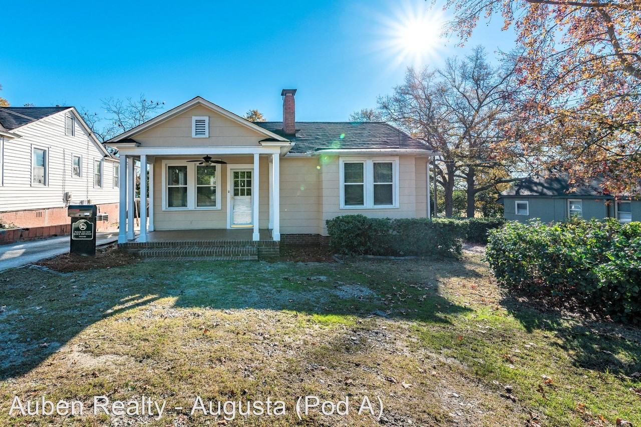 1446 Heard Ave - Photo 2 of 40