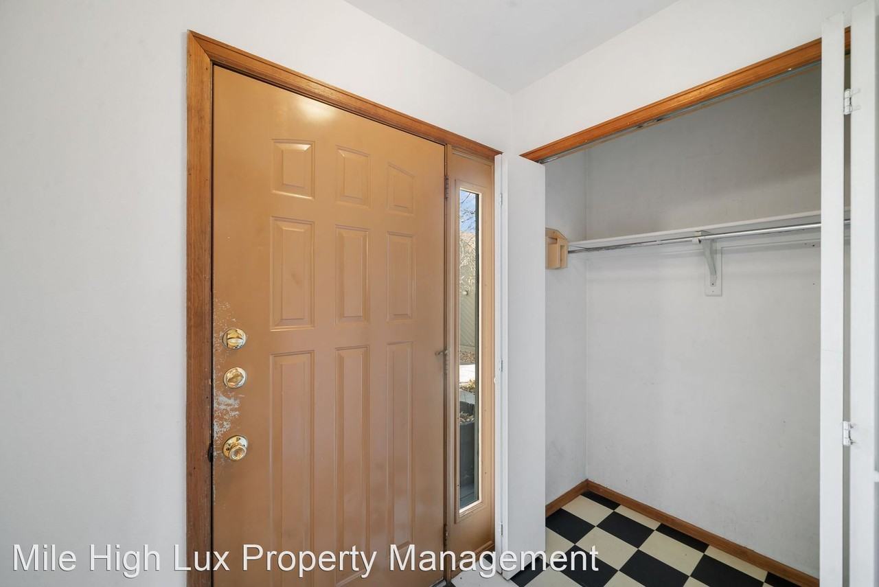 4730 Edison Ln - Photo 3 of 27