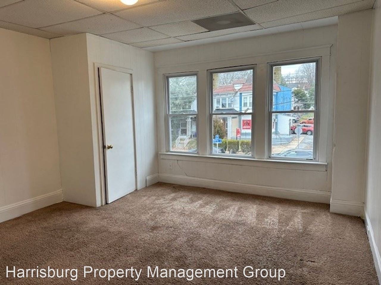 2701 Derry St - Photo 2 of 8