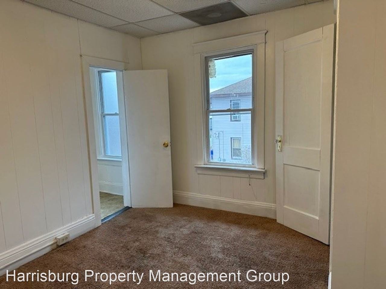 2701 Derry St - Photo 3 of 8