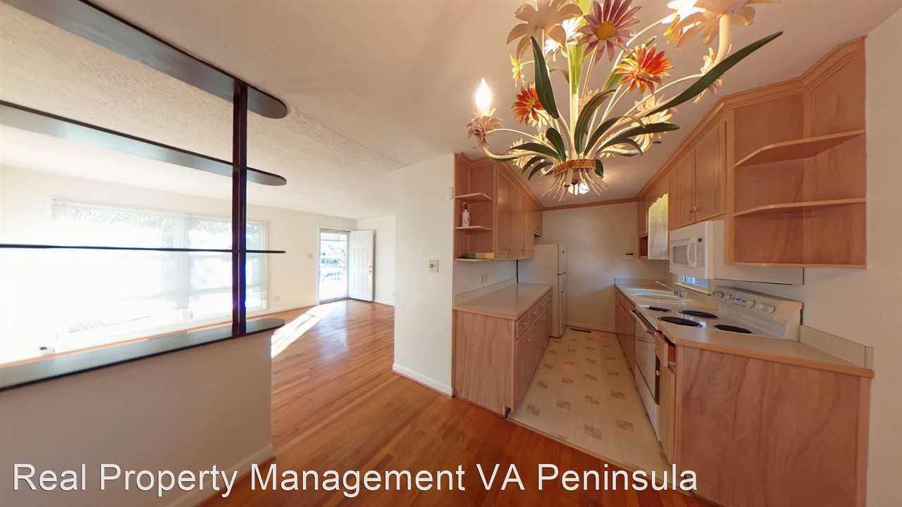 202 Harpers Dr - Photo 3 of 13