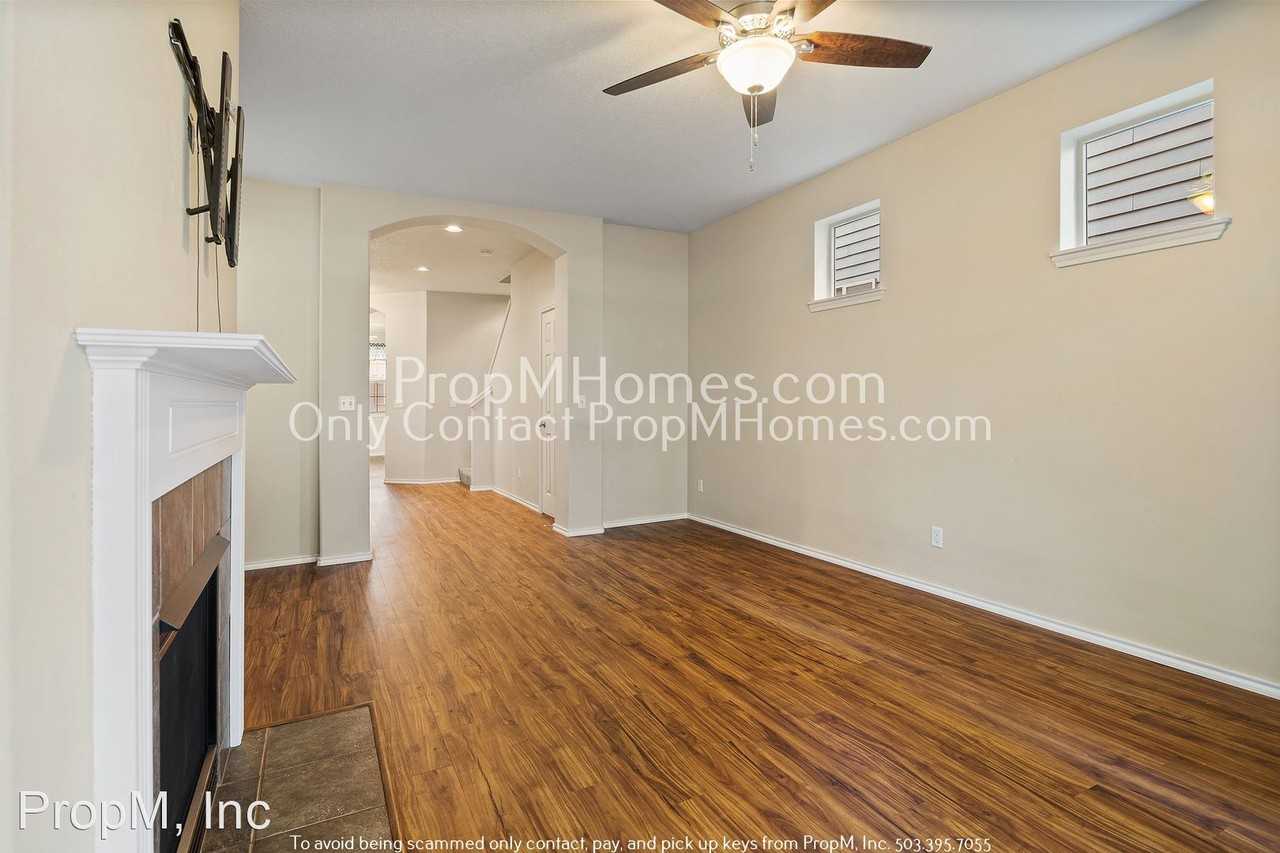 15733 Sw Harvester Ln - Photo 2 of 30