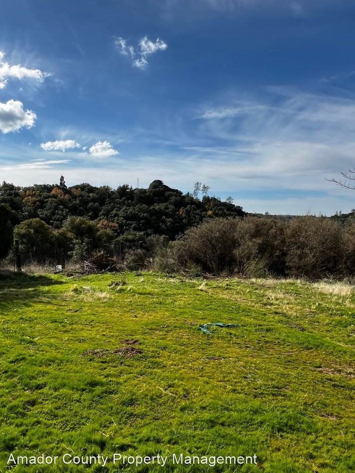 17295 Previtali Rd - Photo 2 of 21