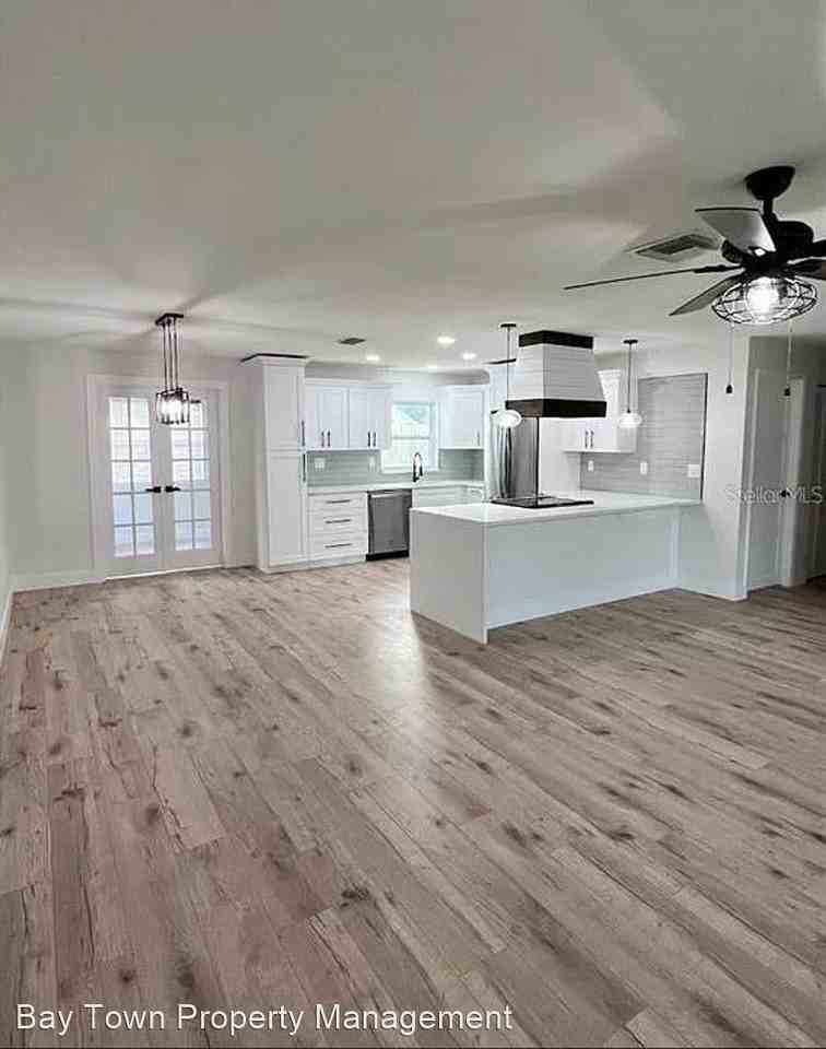 3136 Laird Dr - Photo 2 of 22