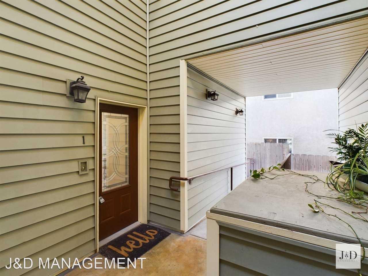 3036 OLIPHANT STREET - Photo 2 of 26