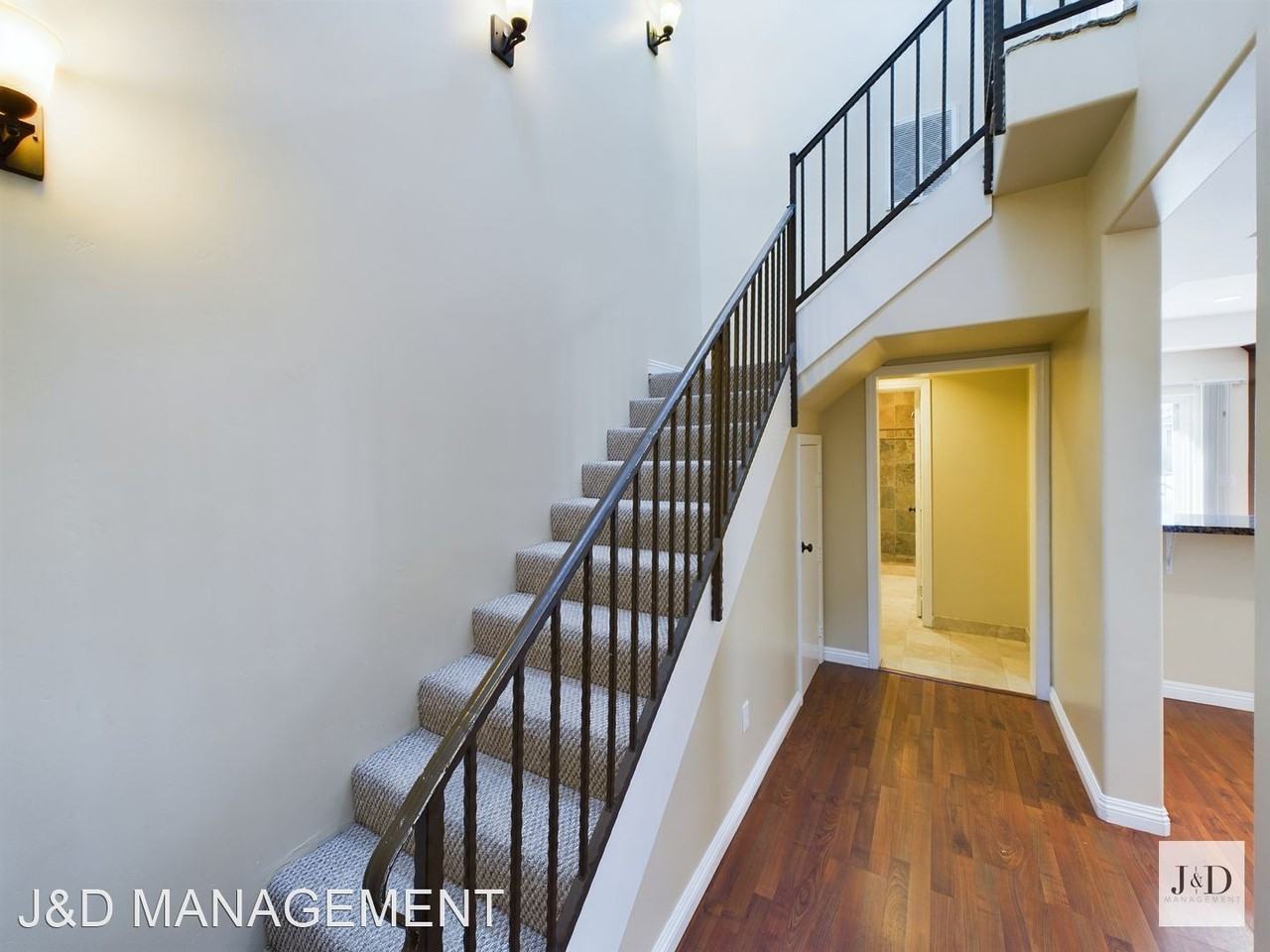 3036 OLIPHANT STREET - Photo 3 of 26