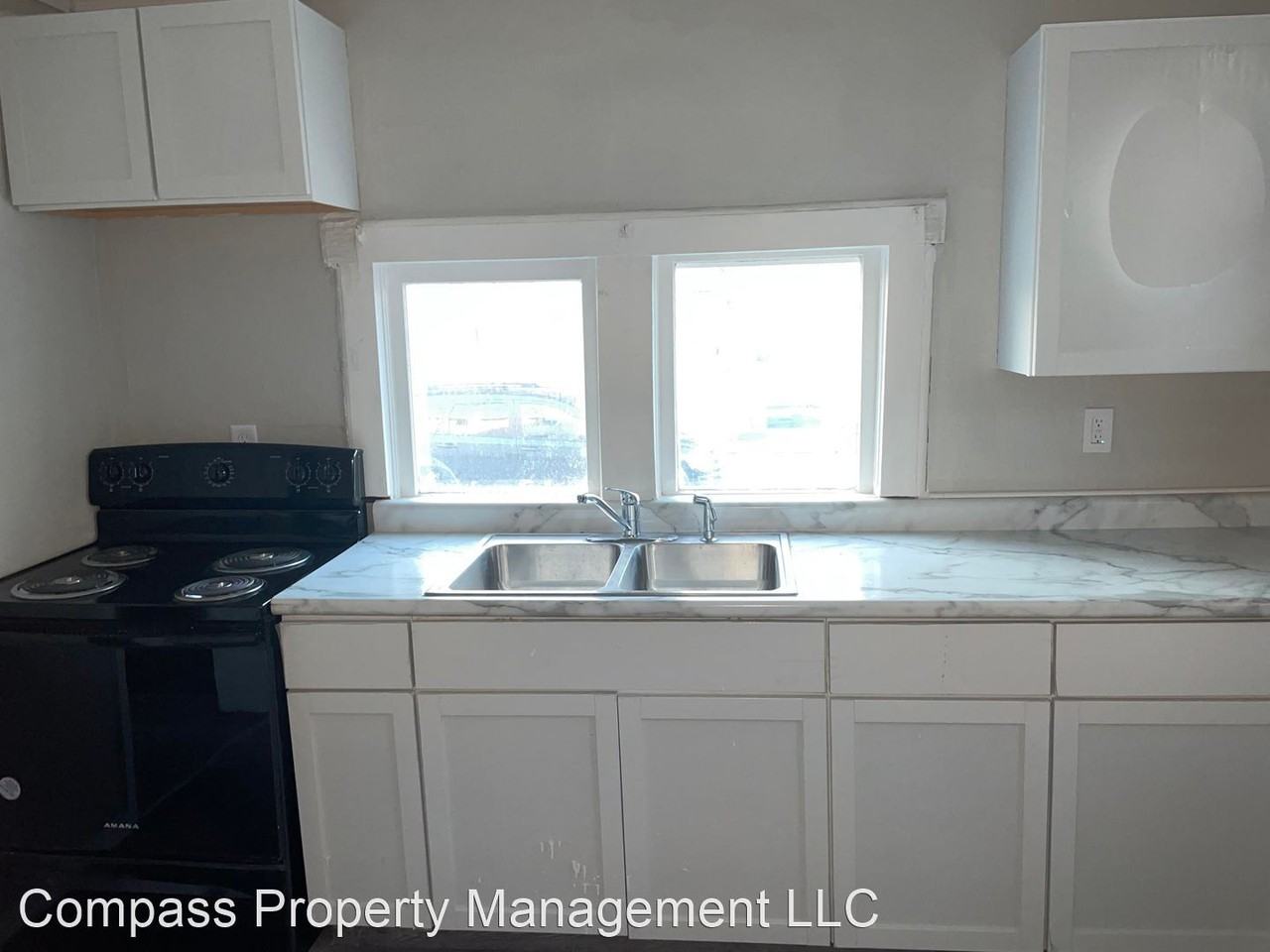 710 Indiana Ave - Photo 2 of 16