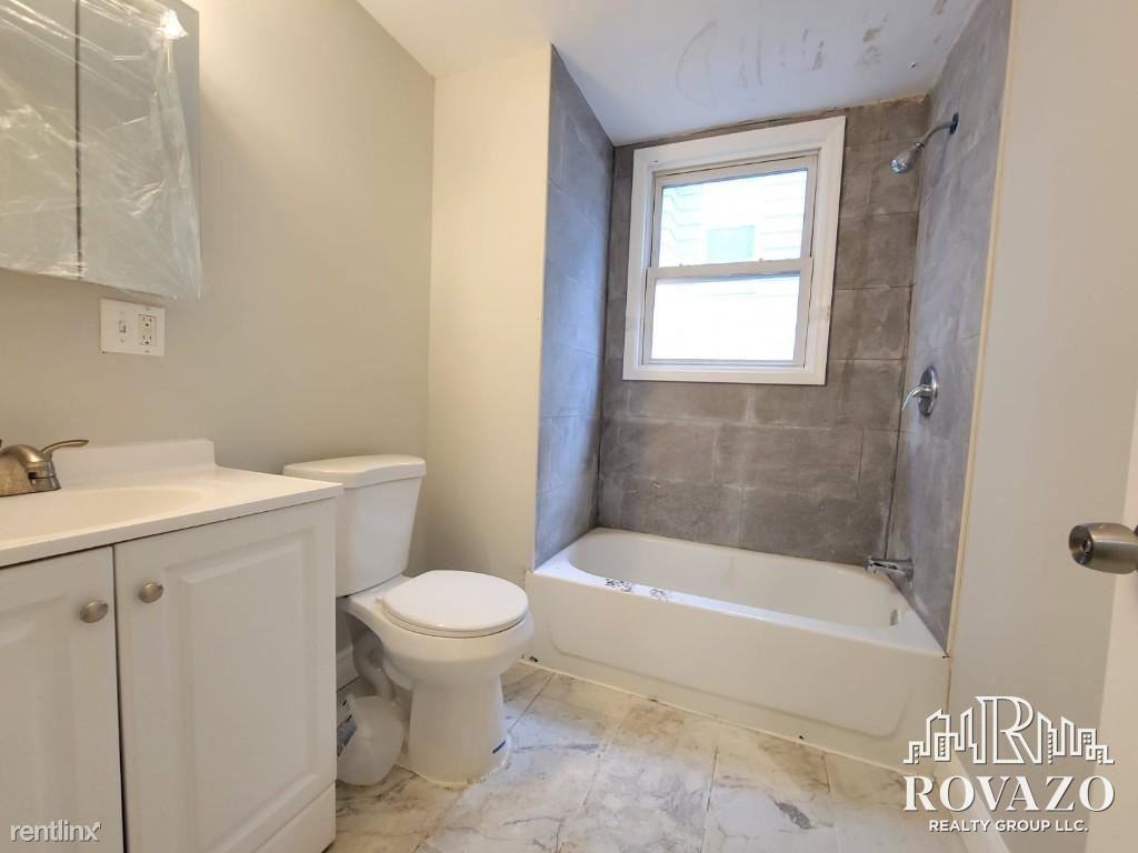 200 Hansbury Ave - Photo 2 of 7