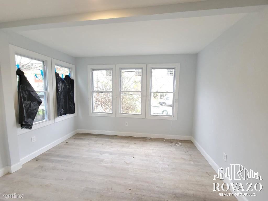 200 Hansbury Ave - Photo 3 of 7