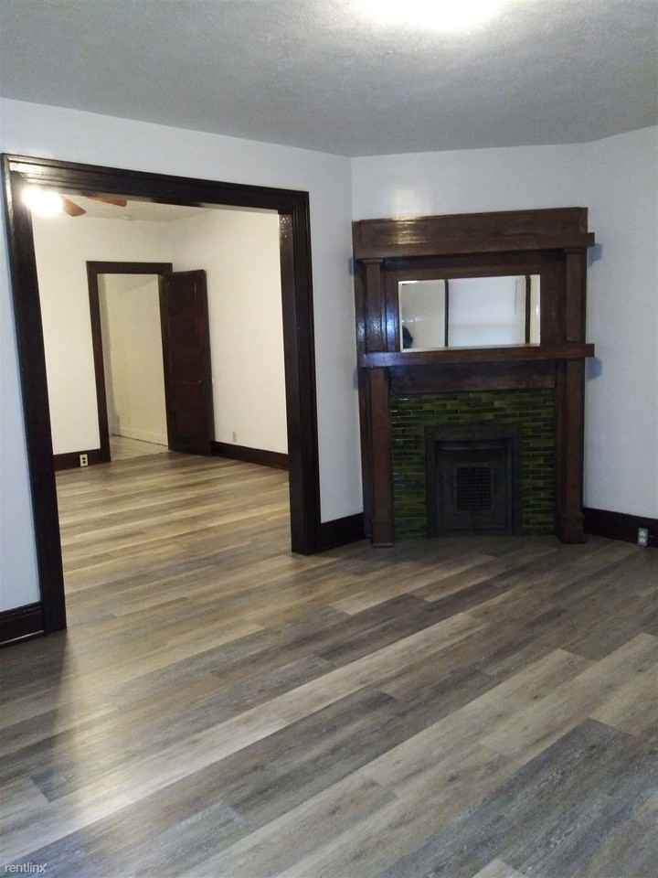 1626 Manette Pl - Photo 3 of 5