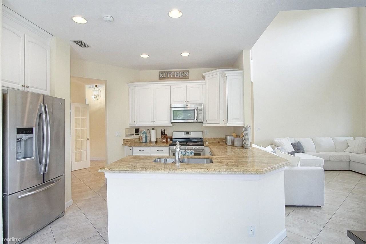 8176 Quail Meadow Way - Photo 3 of 27