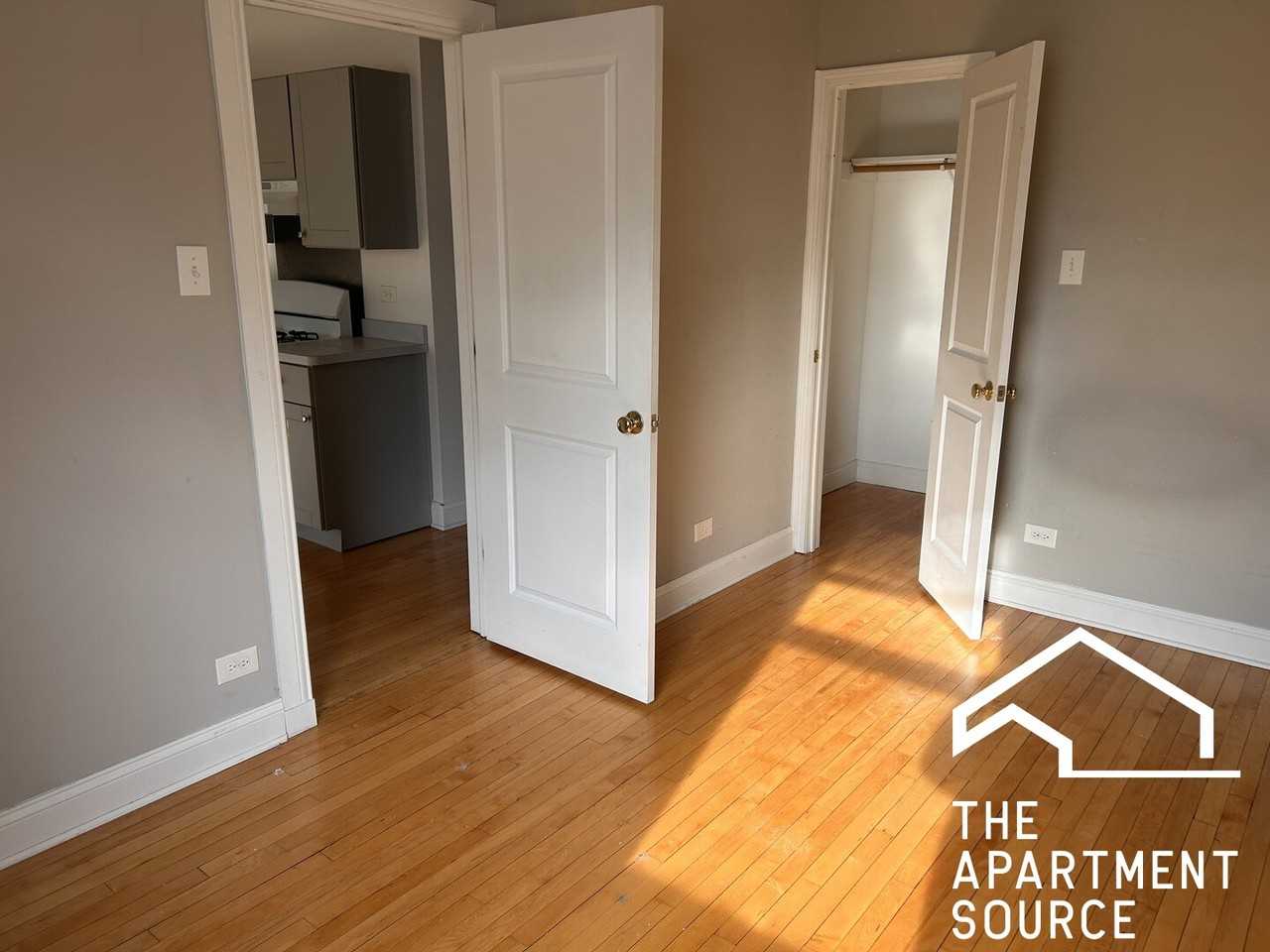 6914 21st St #205 - Photo 5 of 7