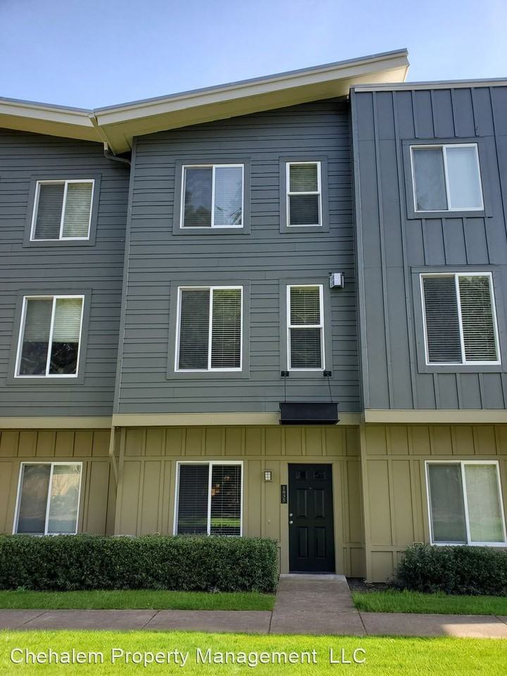 1035 Sw 166th Ave - Photo 2 of 24