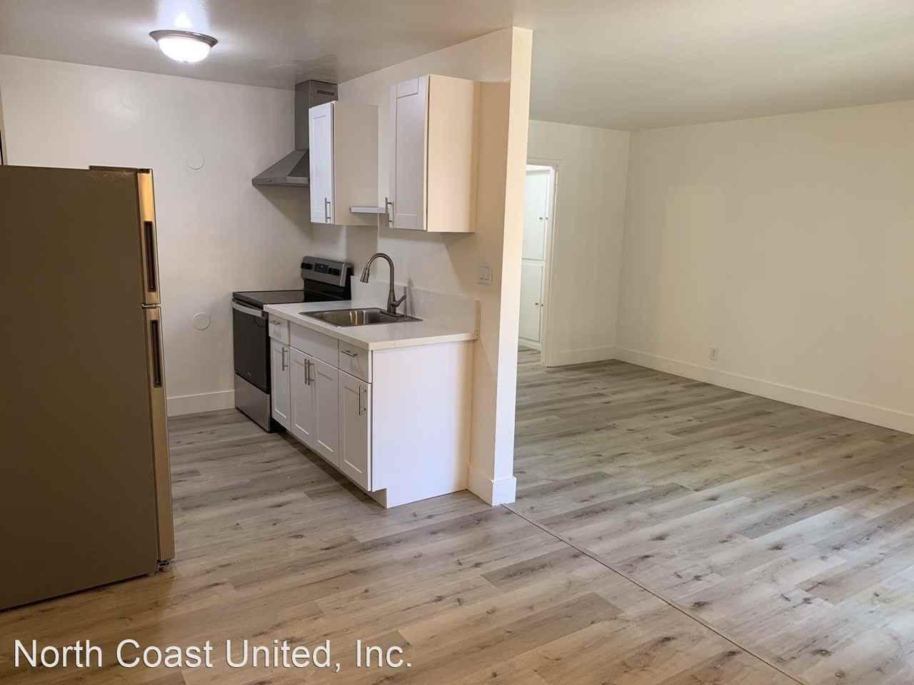 5479 Carlson Dr - Photo 3 of 9