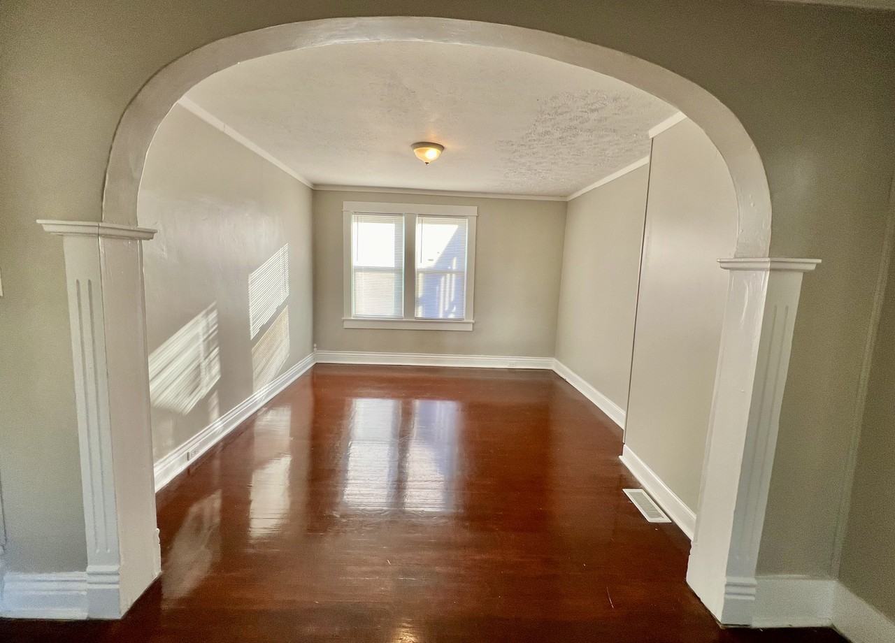 208 W Tenny Ave - Photo 2 of 12