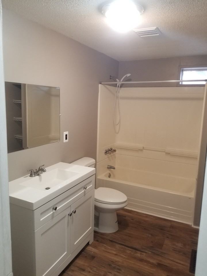 300 Marne St - Photo 3 of 18