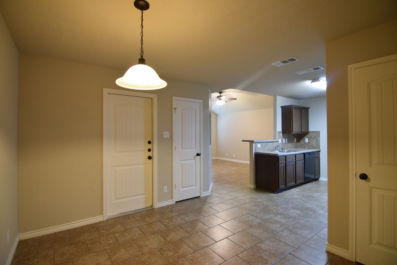 620 Paseo Del Plata - Photo 6 of 20