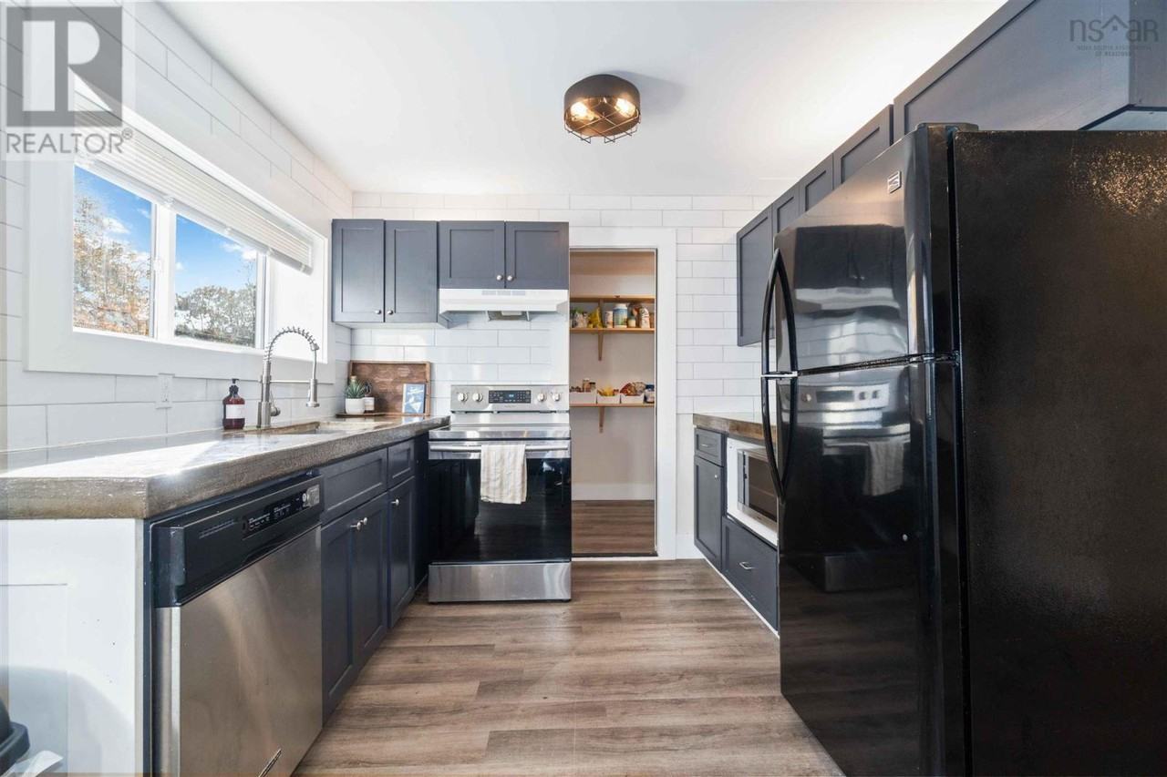 457 Herring Cove Road A, Halifax, NS B3R 1W5 2 Bedroom Apartment for