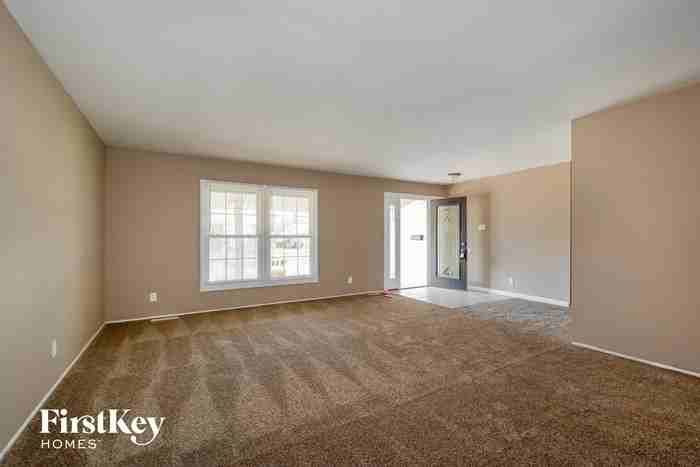 7359 Cartwheel Ln - Photo 3 of 15