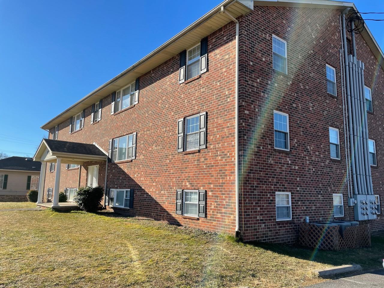 265 Dent Street - Photo 2 of 4