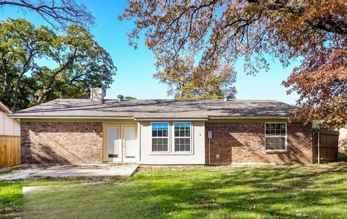 5718 Myers Rd, Arlington, TX 76017 3 Bedroom Apartment for 1,200/month